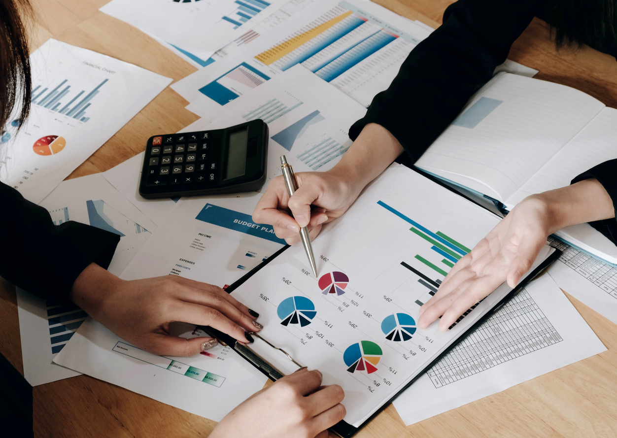 Close up Business people meeting to discuss the situation on the market. Business Financial Concept